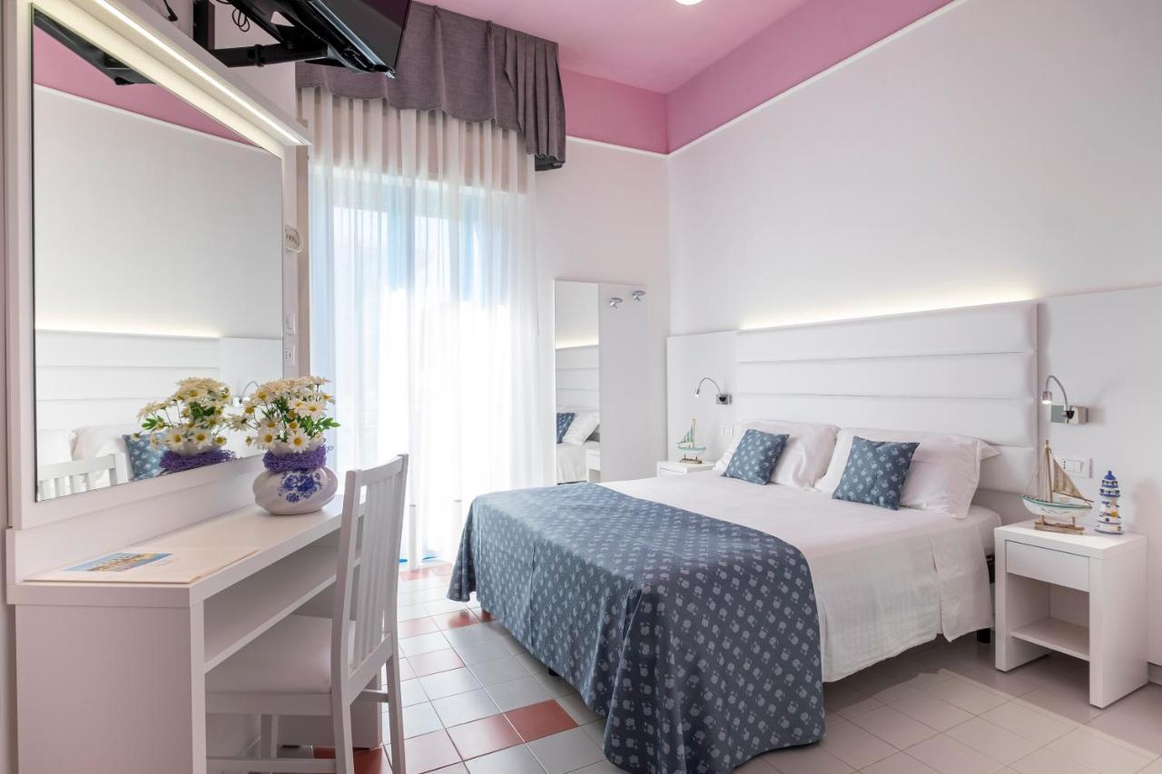 Hotel Eliseo Bellaria-Igea Marina Exterior photo