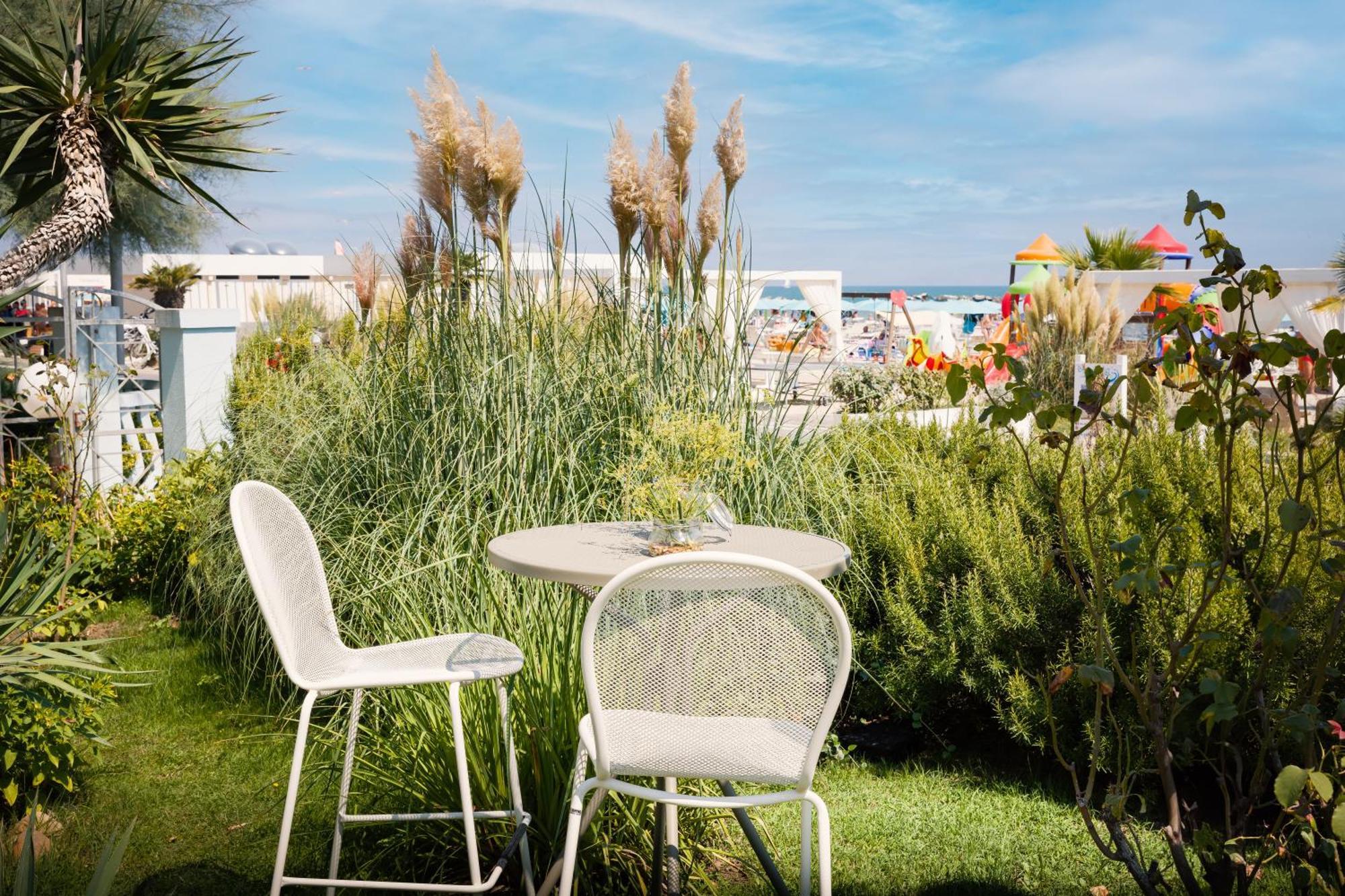 Hotel Eliseo Bellaria-Igea Marina Exterior photo