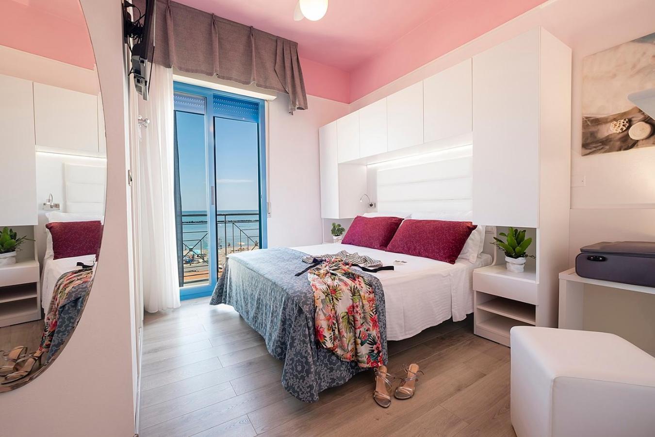 Hotel Eliseo Bellaria-Igea Marina Exterior photo
